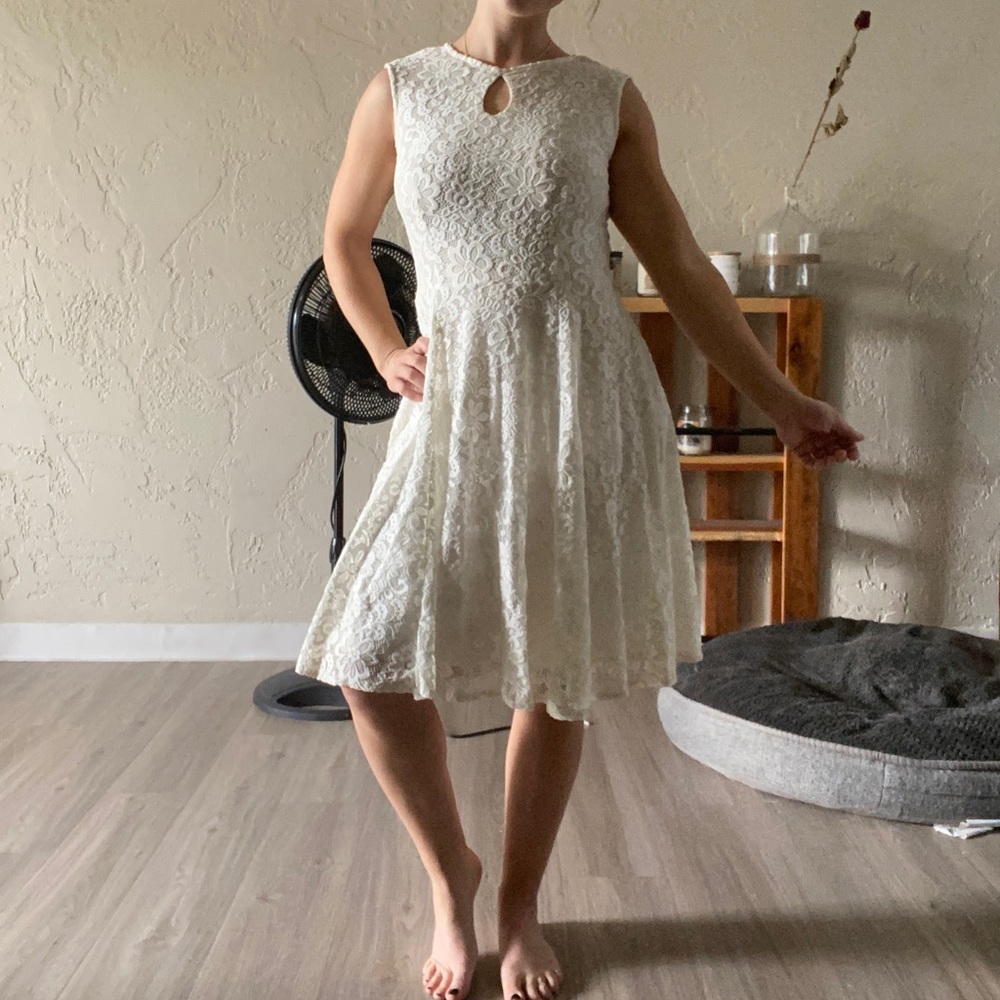 White lace dress